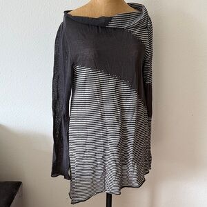 Sarah Pacini sz M linen asymmetric long sleeve striped gray white top great cond